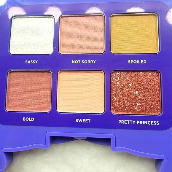 💥DISCONTINUED💥Pop Funko Rugrats Angelica Eyeshadow Palette! - Picture 3 of 8
